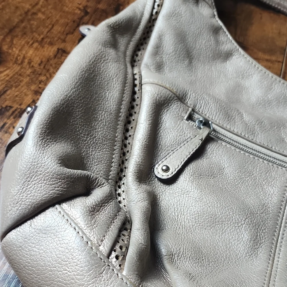 TIGNANELLO‎ | Taupe Metallic Leather Hobo Bag With Cutout Accents And Pockets